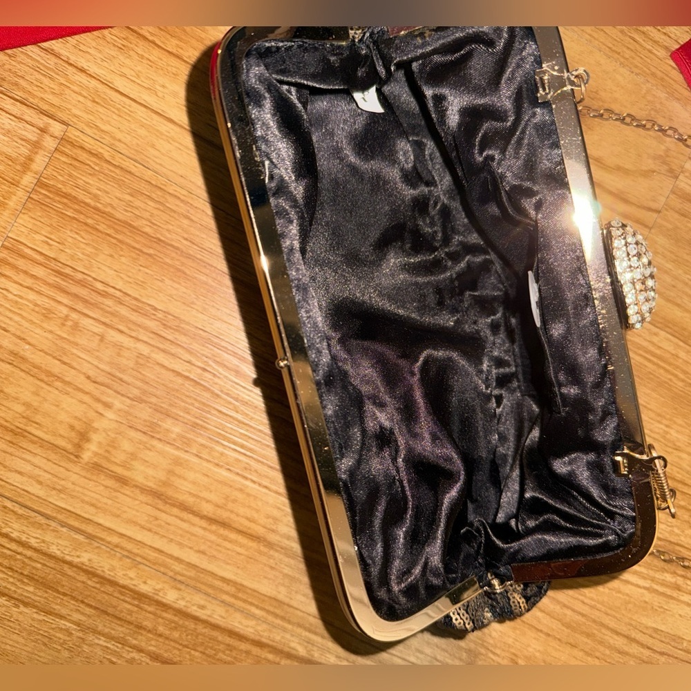 Lulu Townsend Gold & Black Sequin Evening Clutch with Chain - Picture 13 of 15